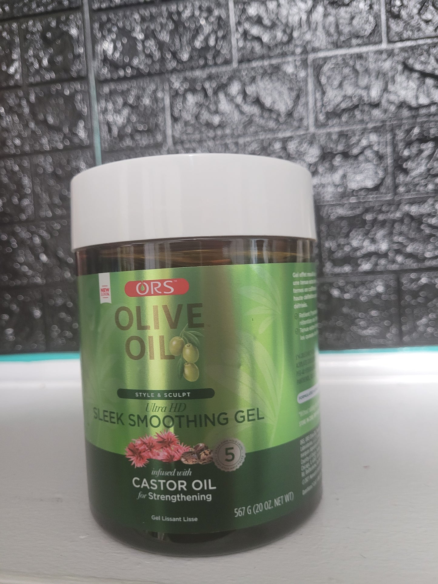 Sleek smoothing gel